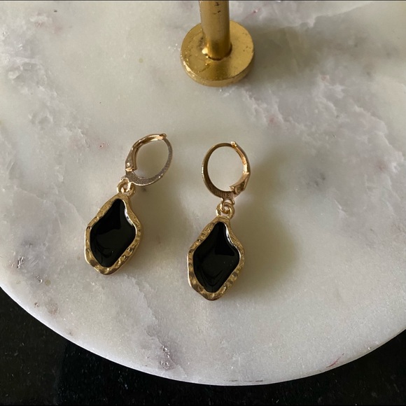 MAKE ME AND OFFER Black Gem Gold Huggie Earrings - Picture 2 of 2